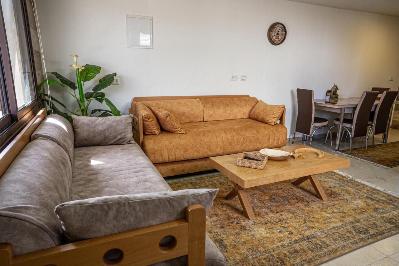 Appartamento Four Seasons Majdal Shams Esterno foto